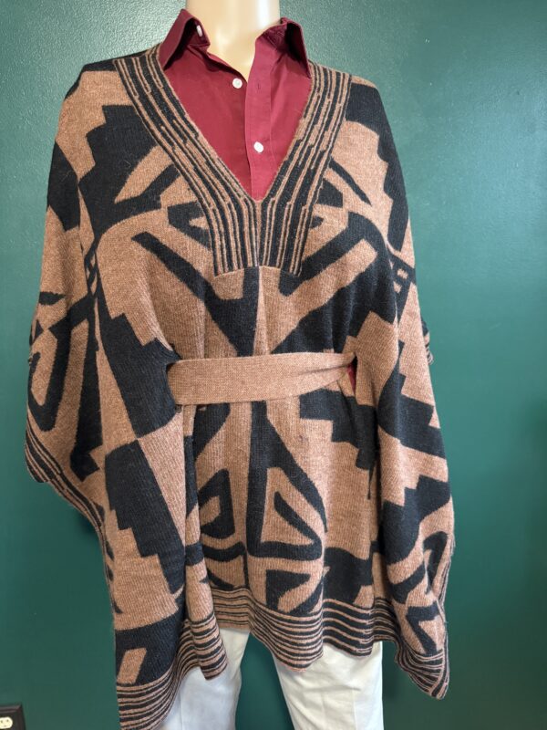 Kimono Jacquard Baby Alpaca Poncho - Image 4